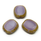 Alyvinės spalvos stiklo karoliukas margais kraštais stačiakampio formos 14x12 mm