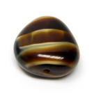 Stiklas tamsios karamelės spalvos margas trikampio ovalo formos 18x17 mm