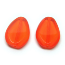 Oranžinis stiklo karoliukas matiniais kraštais lašelio formos 18x12 mm