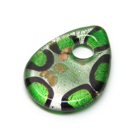 Lampwork stiklo pakabukas lašiukas žalias 45x33 mm