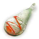 Oranžinis su žalsvu pagrindu stiklo pakabukas su sidabro folija 60x26 mm