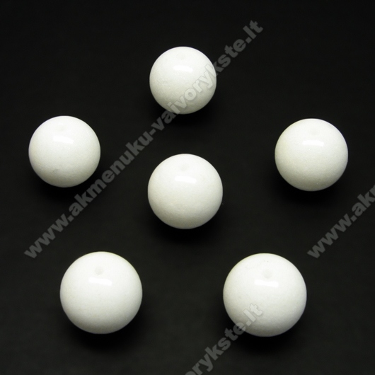 Žadeitas baltas apvalus 14 mm
