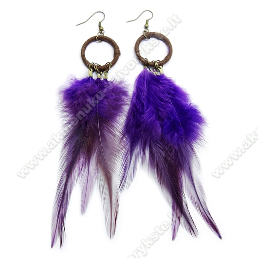 Violetinių plunksnų auskarai