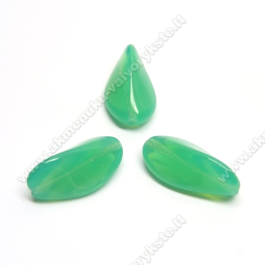 Žalios pastelinės spalvos stiklas tribriaunio lapelio formos 24 mm