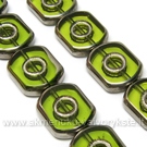 Stikliniai karoliukai žali pasidabruotais kraštais 16 mm